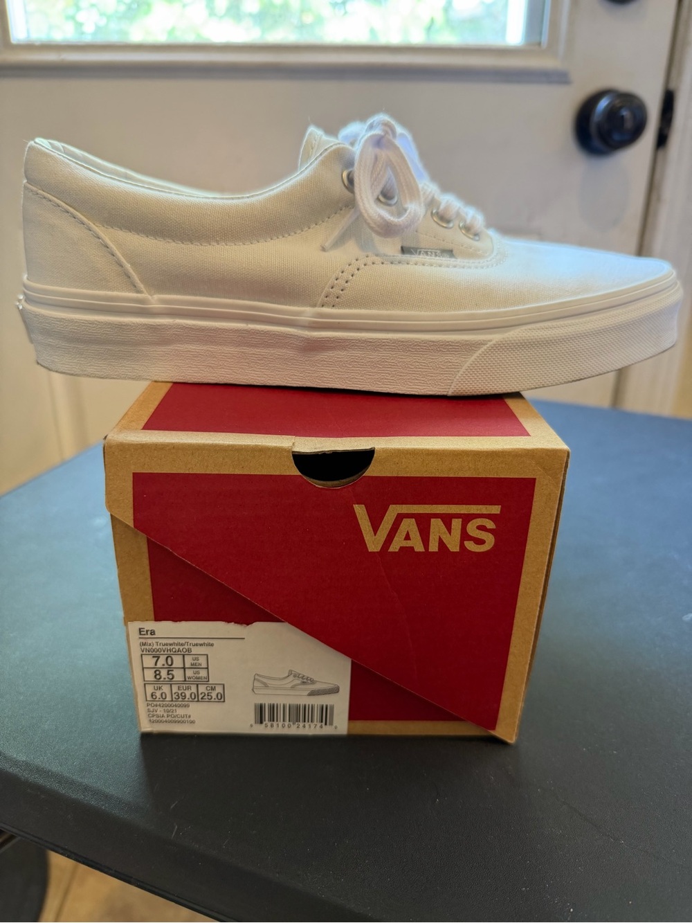 Vans Era